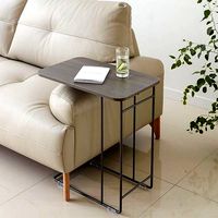 Tau sidetable