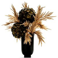 Bouquet of dried flowers in a vase 170