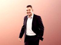 Tobias 11265 - Standing Business Man