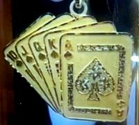 playing card pendat