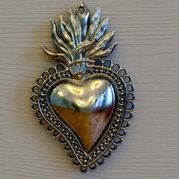 sacred heart charm | 3D