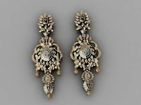 EARING