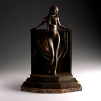 Statue 10