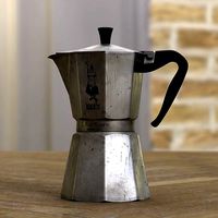 Bialetti Moka Express - Coffee Stove top