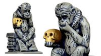 001252 statue of monkey to be or not to be