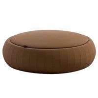 pouf leaving room round interior