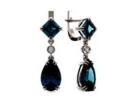 drop earrings square cut pear cut and two diamonds | 3D