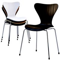 Fritz Hansen Series 7 chair (157802)