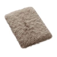 Fluffy rug with long fur (22067)