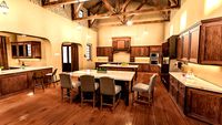 Lencino Kitchen Space