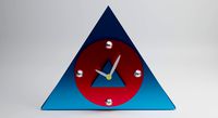 TRIANGLE UNIQUE CLOCK