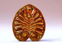 CIRCLE WOOD CARVING