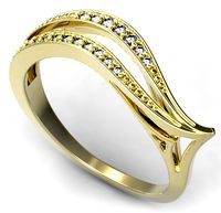 Gold ring 29