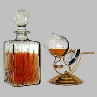 Crystal decanter and cognac warmer