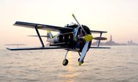 propeller fighter plane