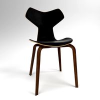 Fritzhansen Grand Prix wooden legs Walnut veneer black leather
