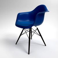Vitra Eames Plastic Armchair DAW blue