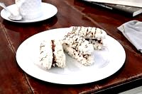 cake 32 AM150