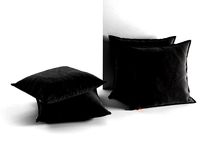 Black Pillow Set