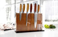 Magnetic stand for knives