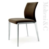 Molteni C Dart Chair