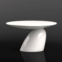 Parabel Dining Table