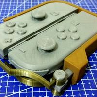 One-hand adapter for Nintendo Switch's Joy-Cons