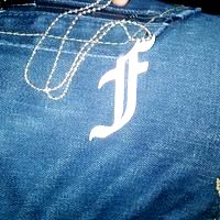 SYMBOLE F pour pendentif ou boucles d'oreilles