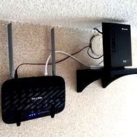 Huawei E5172 &amp; TP-LINK Archer C20 wall mounts