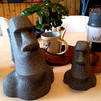 Moai statue -No overhang