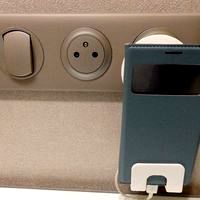 Vertical phone holder for charging