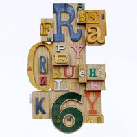Decorative wall sculpture Typeface
