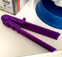 Pouch Squeezer | 3D