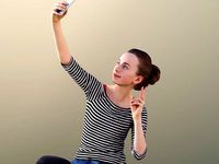 Mady 10109 - Taking Selfie Girl