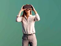 Ramona 10028 - VR Business Woman