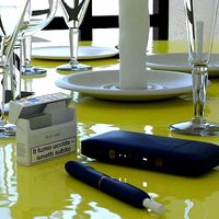 IQOS and HEETS SET