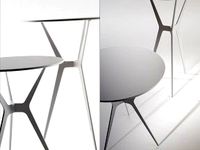 Trimundo Side Tables