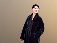 Francine 10362 - Standing Winter Woman