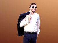 Anselmo 10256 - Standing Business Man