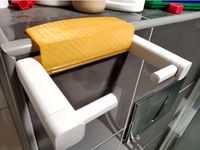 Minimalist quick change toilet paper holder - Remix