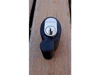 Lefty Oval Lock Holder for Locksport/Lockpicking