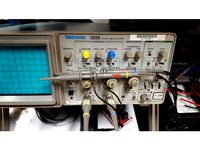 Tektronix 2225 Oscilloscope control knob