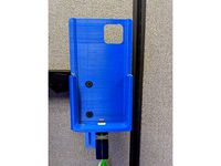 Pixel 4 XL in Spigen Case Dock