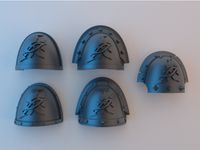 (Chaos) Space Marine Shoulder Pads - The Scourged