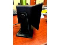 Solder fume extractor