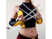 X-23 (Laura Kinney) wolverine claws