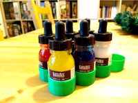 Liquitex ink color holder