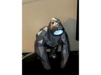 king Kong low poly table lamp