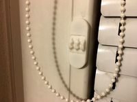 Jalousie holder with cover