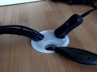 Cable entry with lid